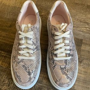 Cole Haan Grandpro Rally sneaker in size 9B. Model number: W20095.